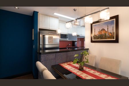 Apartamento à venda com 49m², 2 quartos e 1 vaga Apartamento à venda com 49m², 2 quartos e 1 vagaCozinha e Área de Serviço