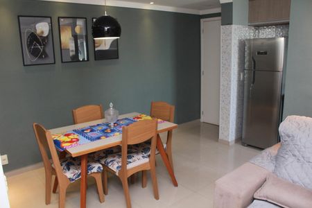 Apartamento à venda com 58m², 2 quartos e 2 vagasSala