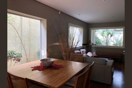 Casa à venda com 5 quartos, 280m² em Jardim Novo Mundo, São Paulo