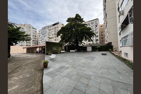 Apartamento à venda com 79m², 2 quartos e 1 vagaÁrea comum