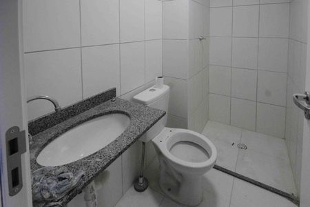 Apartamento para alugar com 42m², 2 quartos e 1 vaga Apartamento para alugar com 42m², 2 quartos e 1 vagaBanheiro