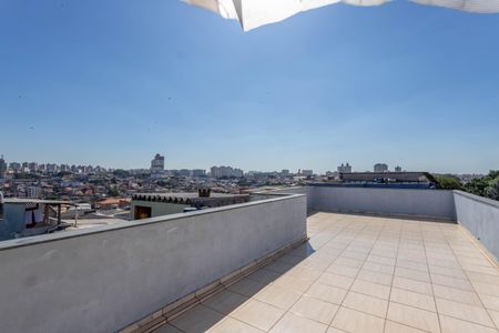 Casa à venda com 350m², 3 quartos e 2 vagas Casa à venda com 350m², 3 quartos e 2 vagasTerraço