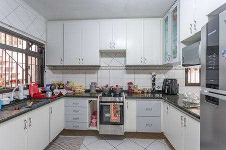 Casa à venda com 350m², 3 quartos e 2 vagas Casa à venda com 350m², 3 quartos e 2 vagasCozinha