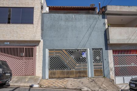 Casa à venda com 350m², 3 quartos e 2 vagas Casa à venda com 350m², 3 quartos e 2 vagasFachada