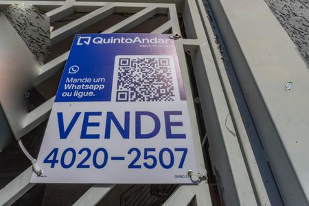 Casa à venda com 350m², 3 quartos e 2 vagas Casa à venda com 350m², 3 quartos e 2 vagasPlaca