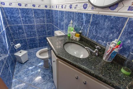 Casa à venda com 350m², 3 quartos e 2 vagas Casa à venda com 350m², 3 quartos e 2 vagasBanheiro social 2