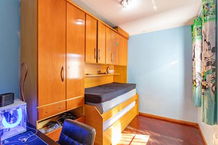 Casa à venda com 350m², 3 quartos e 2 vagas Casa à venda com 350m², 3 quartos e 2 vagasQuarto 2