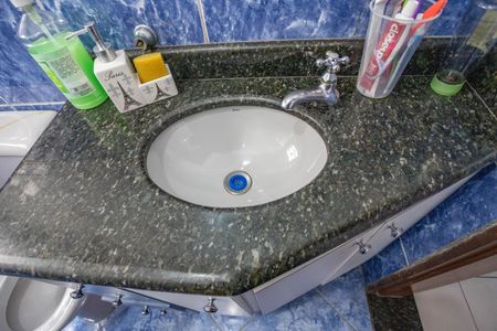 Casa à venda com 350m², 3 quartos e 2 vagas Casa à venda com 350m², 3 quartos e 2 vagasBanheiro social 2