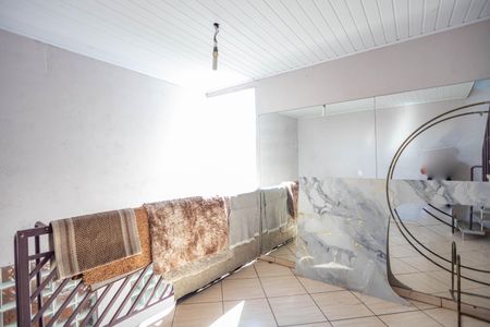 Casa à venda com 350m², 3 quartos e 2 vagas Casa à venda com 350m², 3 quartos e 2 vagasTerraço