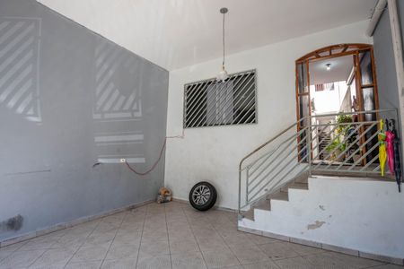 Casa à venda com 350m², 3 quartos e 2 vagas Casa à venda com 350m², 3 quartos e 2 vagasGaragem