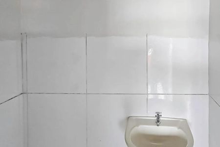 Banheiro  de casa para alugar com 1 quarto, 65m² em Parque Continental I, Guarulhos