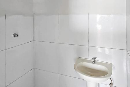 Banheiro de casa para alugar com 1 quarto, 65m² em Parque Continental I, Guarulhos