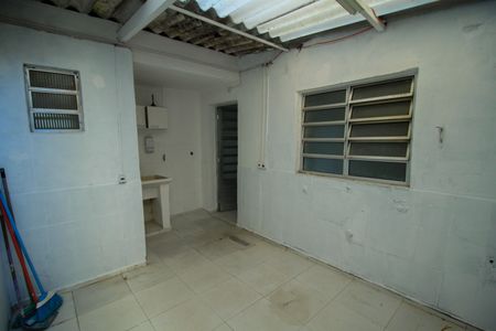 Casa para alugar com 80m², 2 quartos e sem vagaÁrea de Serviço