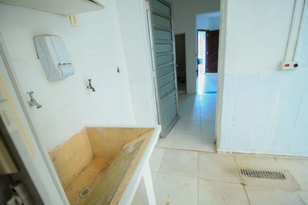 Casa para alugar com 80m², 2 quartos e sem vagaÁrea de Serviço