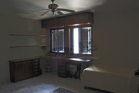 Casa à venda com 262m², 4 quartos e 2 vagas