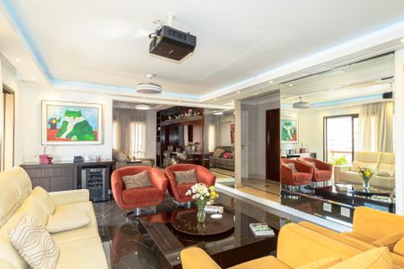 Apartamento para alugar com 225m², 3 quartos e 4 vagasSala