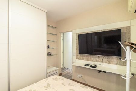 Apartamento para alugar com 225m², 3 quartos e 4 vagasSuíte 2
