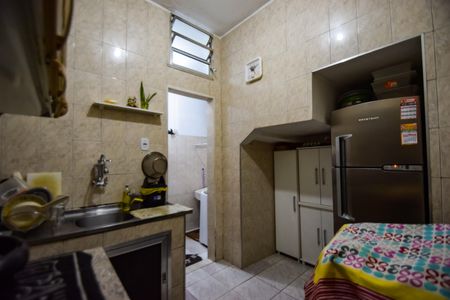 Apartamento à venda com 90m², 2 quartos e 4 vagasCozinha