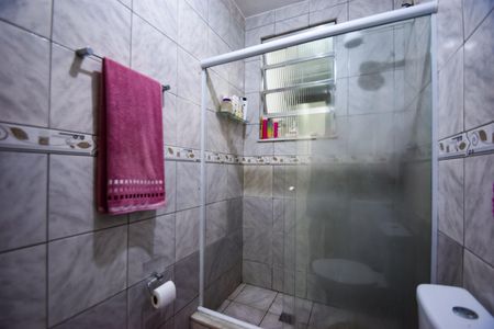 Apartamento à venda com 90m², 2 quartos e 4 vagasBanheiro