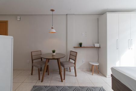 Apartamento para alugar com 23m², 1 quarto e sem vagaSala/Quarto