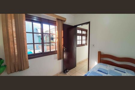 Casa à venda com 320m², 4 quartos e 6 vagas Casa à venda com 320m², 4 quartos e 6 vagasSuíte 2