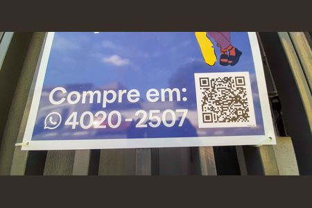 Casa à venda com 320m², 4 quartos e 6 vagas Casa à venda com 320m², 4 quartos e 6 vagasPlaca