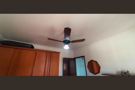 Casa à venda com 320m², 4 quartos e 6 vagas Casa à venda com 320m², 4 quartos e 6 vagasQuarto 2