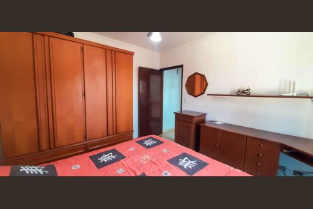 Casa à venda com 320m², 4 quartos e 6 vagas Casa à venda com 320m², 4 quartos e 6 vagasQuarto 2