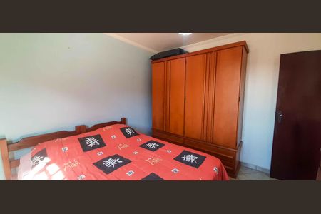 Casa à venda com 320m², 4 quartos e 6 vagas Casa à venda com 320m², 4 quartos e 6 vagasQuarto 2