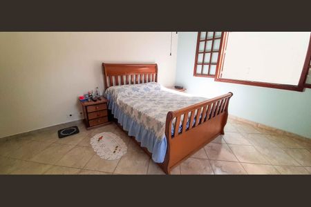 Casa à venda com 320m², 4 quartos e 6 vagas Casa à venda com 320m², 4 quartos e 6 vagasSuíte 1