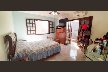 Casa à venda com 320m², 4 quartos e 6 vagas Casa à venda com 320m², 4 quartos e 6 vagasSuíte 1