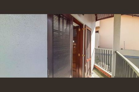 Casa à venda com 320m², 4 quartos e 6 vagas Casa à venda com 320m², 4 quartos e 6 vagasSacada da Suíte 1