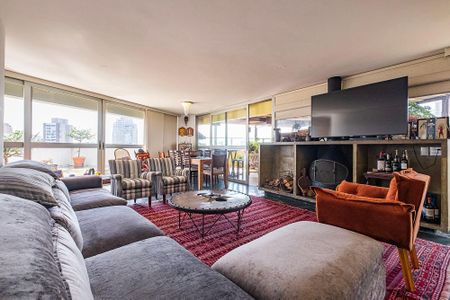 Apartamento à venda com 306m², 3 quartos e 2 vagas Apartamento à venda com 306m², 3 quartos e 2 vagasSala 2