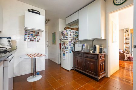 Apartamento à venda com 306m², 3 quartos e 2 vagas Apartamento à venda com 306m², 3 quartos e 2 vagasCozinha