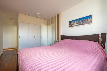 Apartamento à venda com 306m², 3 quartos e 2 vagas Apartamento à venda com 306m², 3 quartos e 2 vagasSuíte Master