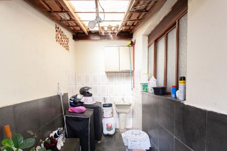 Casa de condomínio à venda com 120m², 3 quartos e 1 vagaÁrea de Serviço