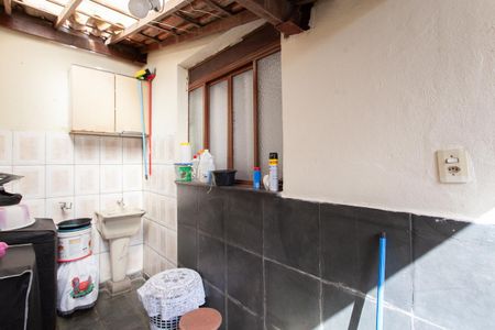 Casa de condomínio à venda com 120m², 3 quartos e 1 vagaÁrea de Serviço