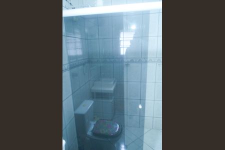 Casa à venda com 150m², 4 quartos e 2 vagasBanheiro 