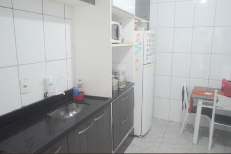 Casa à venda com 150m², 4 quartos e 2 vagasCozinha Casa 2