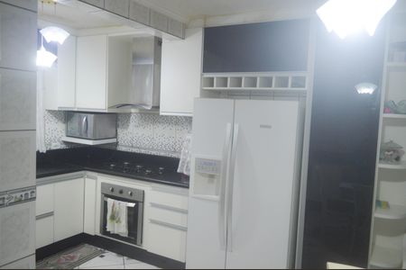 Casa à venda com 150m², 4 quartos e 2 vagasCozinha