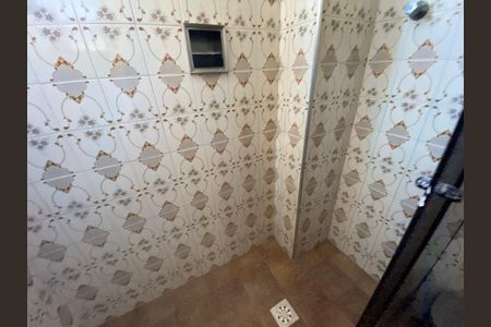 Casa para alugar com 73m², 3 quartos e 1 vaga Casa para alugar com 73m², 3 quartos e 1 vagaBanheiro Social
