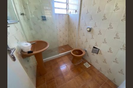Casa para alugar com 73m², 3 quartos e 1 vaga Casa para alugar com 73m², 3 quartos e 1 vagaBanheiro do Quarto 2