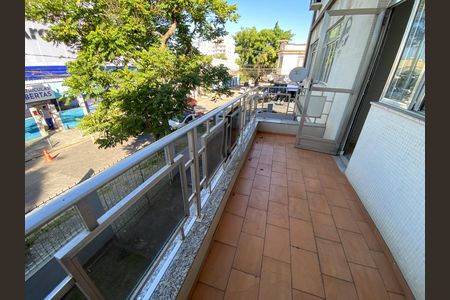 Casa para alugar com 73m², 3 quartos e 1 vaga Casa para alugar com 73m², 3 quartos e 1 vagaVaranda - Sala