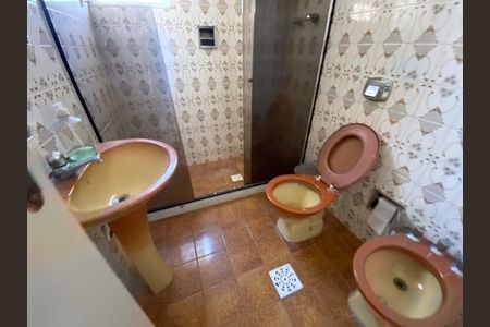 Casa para alugar com 73m², 3 quartos e 1 vaga Casa para alugar com 73m², 3 quartos e 1 vagaBanheiro Social