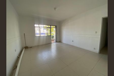 Casa para alugar com 73m², 3 quartos e 1 vaga Casa para alugar com 73m², 3 quartos e 1 vagaSala