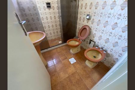 Casa para alugar com 73m², 3 quartos e 1 vaga Casa para alugar com 73m², 3 quartos e 1 vagaBanheiro Social