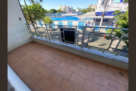 Casa para alugar com 73m², 3 quartos e 1 vaga Casa para alugar com 73m², 3 quartos e 1 vagaVaranda - Sala