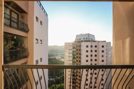 Apartamento à venda com 72m², 2 quartos e 1 vagaVaranda da Sala