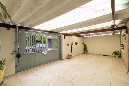 Casa à venda com 126m², 3 quartos e 2 vagas Casa à venda com 126m², 3 quartos e 2 vagasGaragem