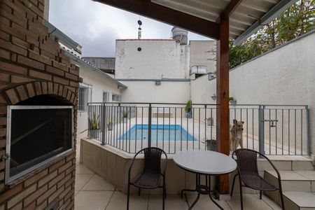Casa à venda com 126m², 3 quartos e 2 vagas Casa à venda com 126m², 3 quartos e 2 vagasChurrasqueira